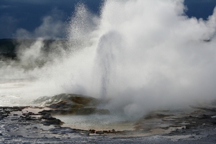 CLEPSYDRA GEYSER